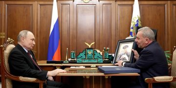 Глава Роскосмоса доложил Путину о подготовке запуска ракеты Ангара и экспедиции на МКС