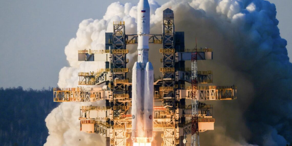 Новый шаг в российской космонавтике. Как взлетела и куда долетит ракета Ангара-А5