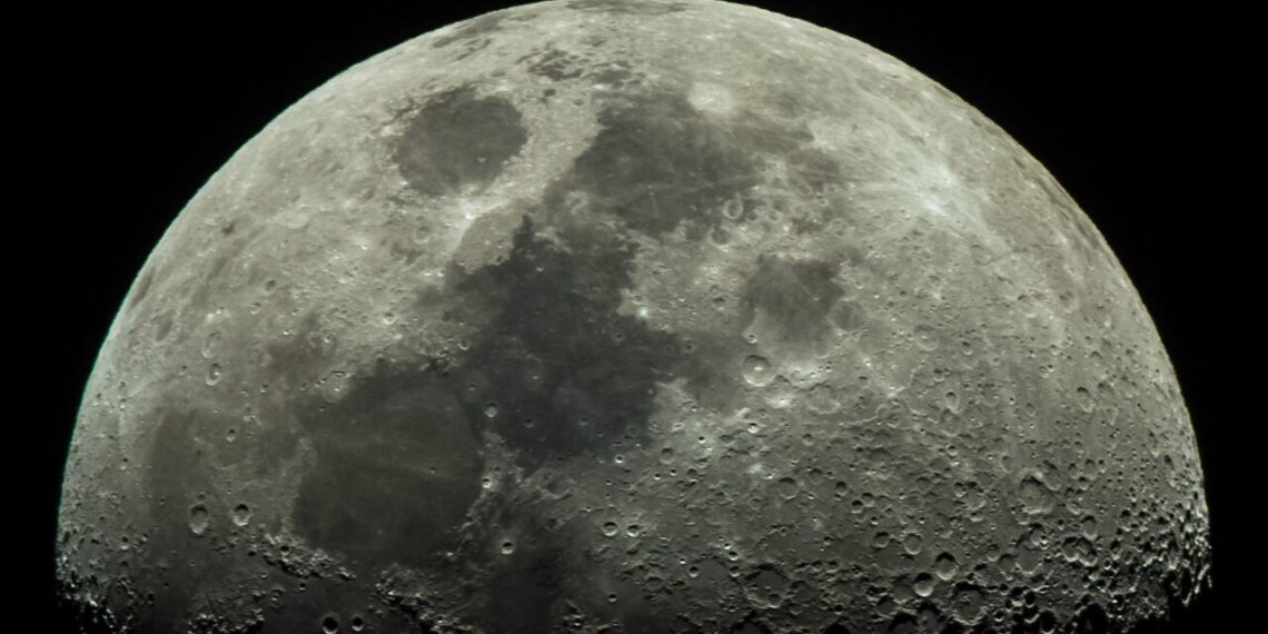 Госдума ратифицировала соглашение о создании базы на Луне совместно с Китаем