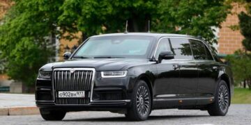 Завод Toyota в СПБ передан российскому автобренду Aurus. Новый лимузин показали на инаугурации