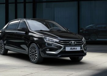 Lada Aura будет стоить от 2.6 млн рублей. Детализированные фото внутри салона