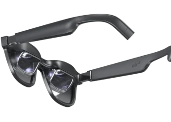 Apple может выпустить очки для просмотра фильмов на iPhone