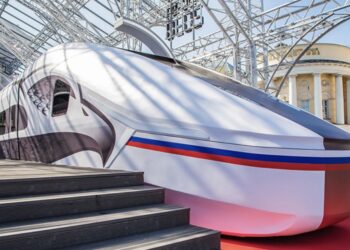 Высокоскоростную магистраль Москва — CПБ запустят в 2028 году. Время маршрута: 135 минут