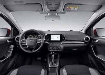 Официально: раскрыт интерьер Lada Iskra