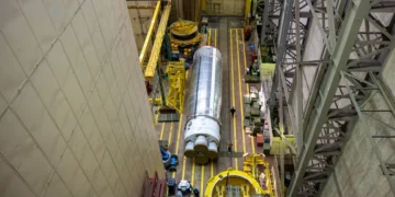 Роскосмос показал огневые испытания первой ступени ракеты «Союз-5»